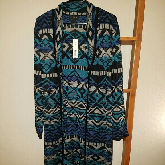Investments Sweaters - NWT Investments Aztec Print open front cardigan
